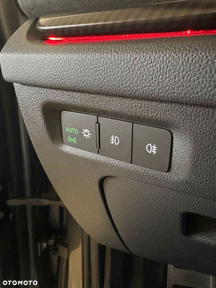 Skoda Octavia 2.0 TSI RS DSG - 12