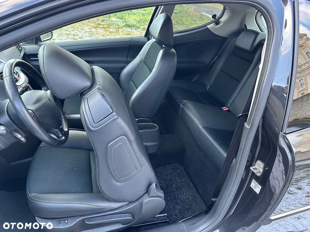 Peugeot 207 1.6 - 14