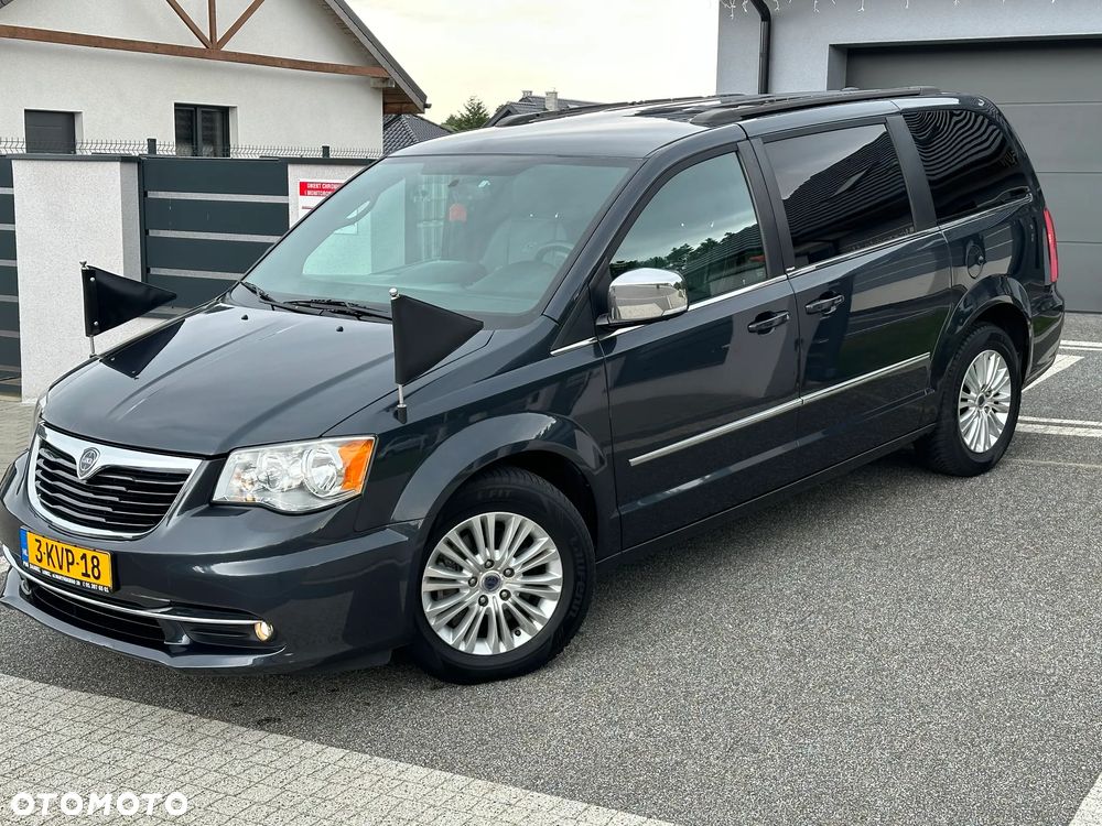Lancia Voyager 2.8 Multijet 16v S - 10