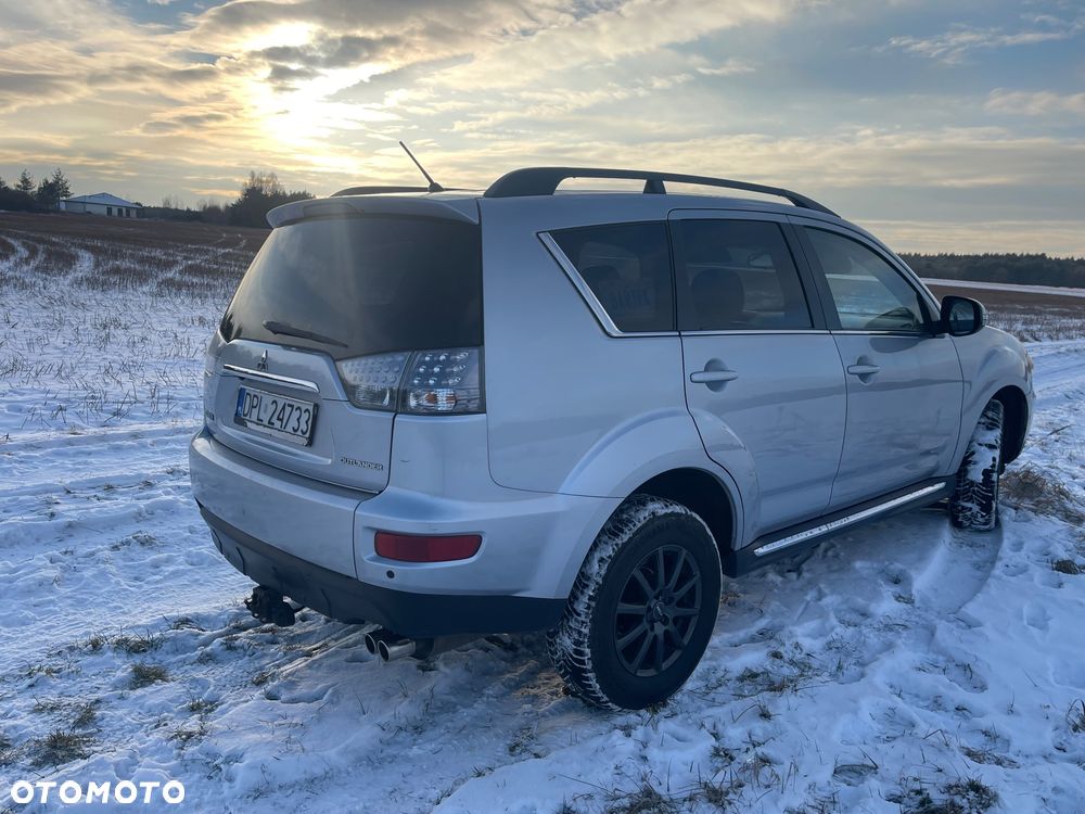 Mitsubishi Outlander 2.2 DID Instyle EU5 TC-SST - 3