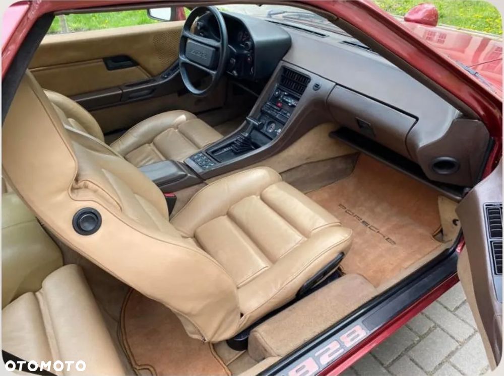 Porsche 928 - 6