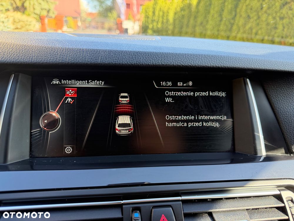 BMW Seria 5 520d Luxury Line - 38