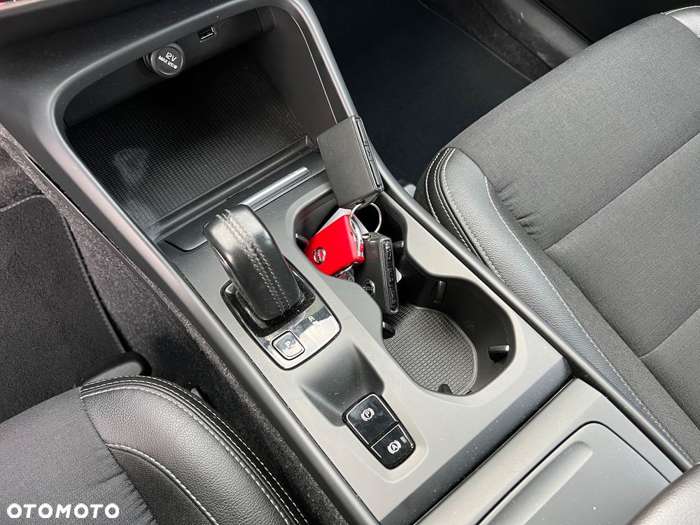 Volvo XC 40 D3 Momentum - 38