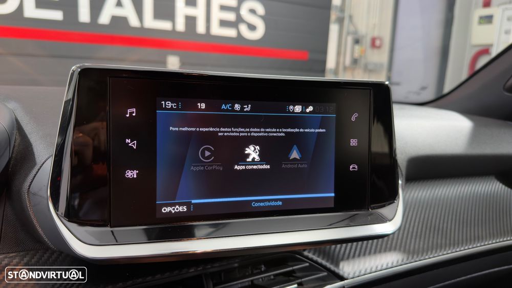 Peugeot 2008 1.2 PureTech Active Pack - 24