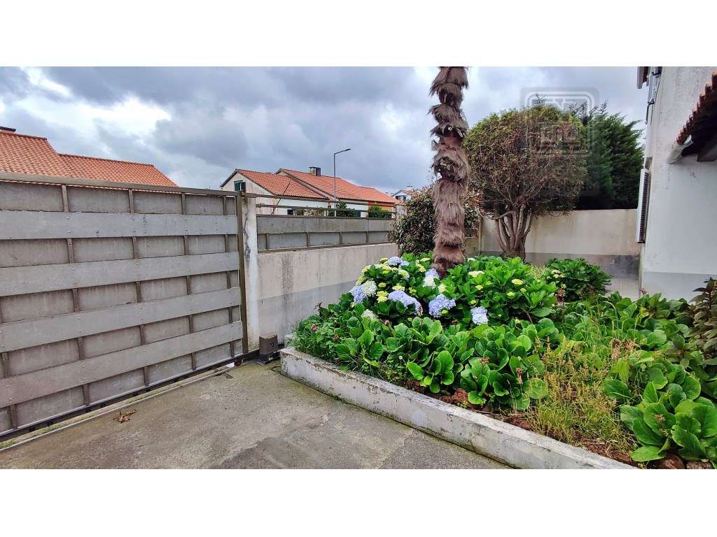 VENDA de CASA - MORADIA com garagem, jardim e quintal - Pico da Ped... - Grande imagem: 5/60