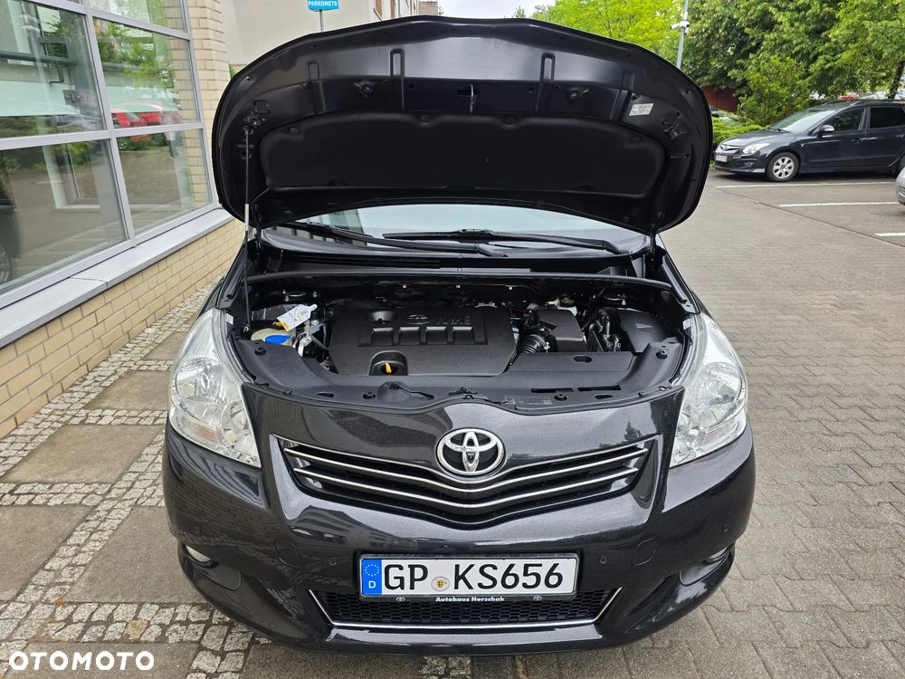 Toyota Verso 1.8 5-Sitzer Executive - 12
