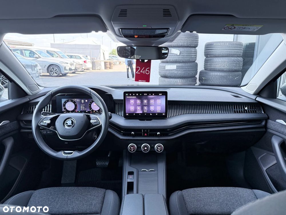 Skoda Superb 1.5 TSI mHEV Essence DSG - 23