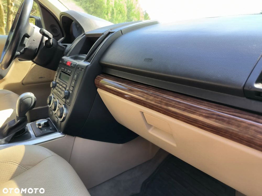 Land Rover Freelander II 3.2 i6 HSE - 17