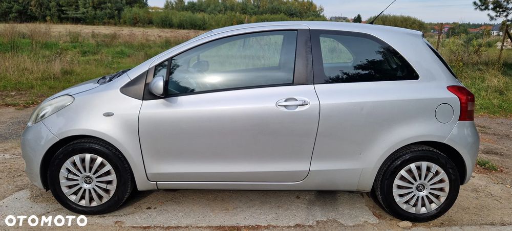 Toyota Yaris - 7