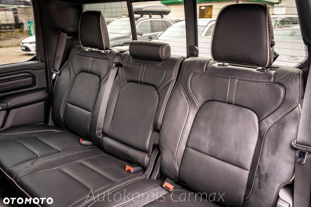 RAM 1500 5.7 Crew Cab Limited - 33