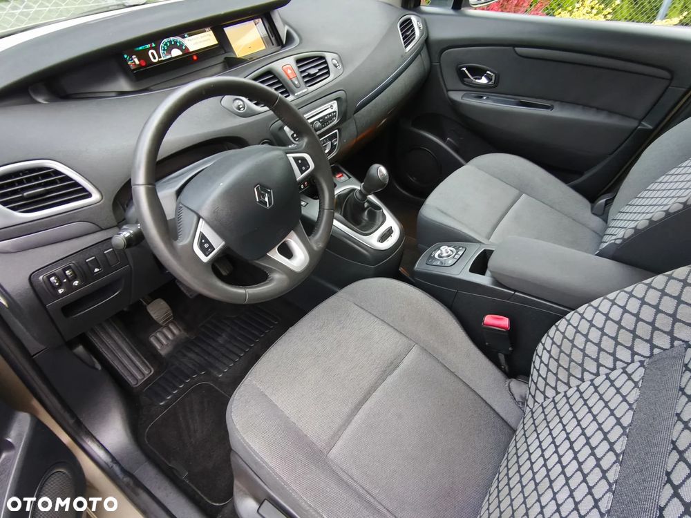 Renault Scenic 1.6 16V 110 TomTom Edition - 17
