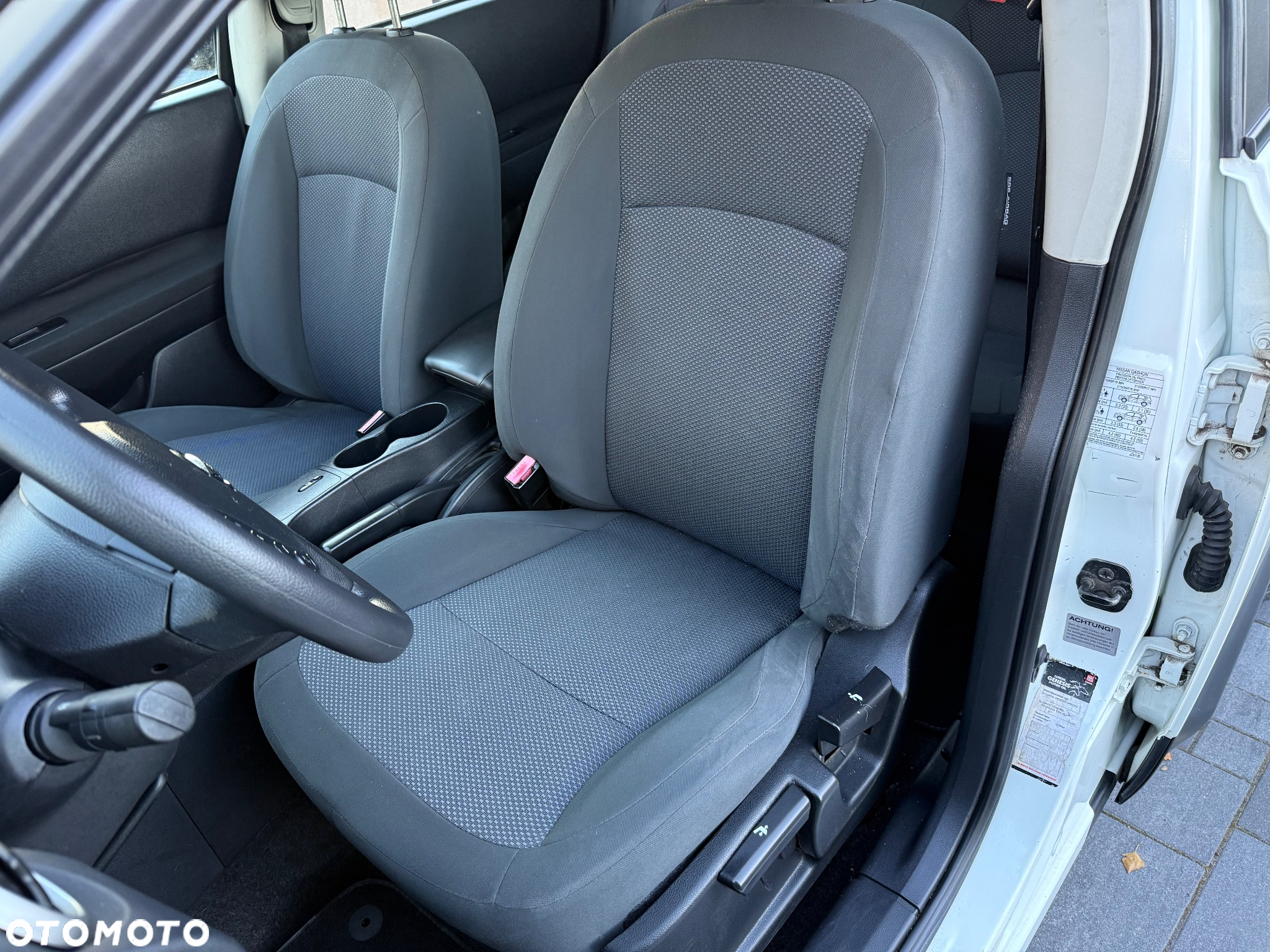 Nissan Qashqai - 14