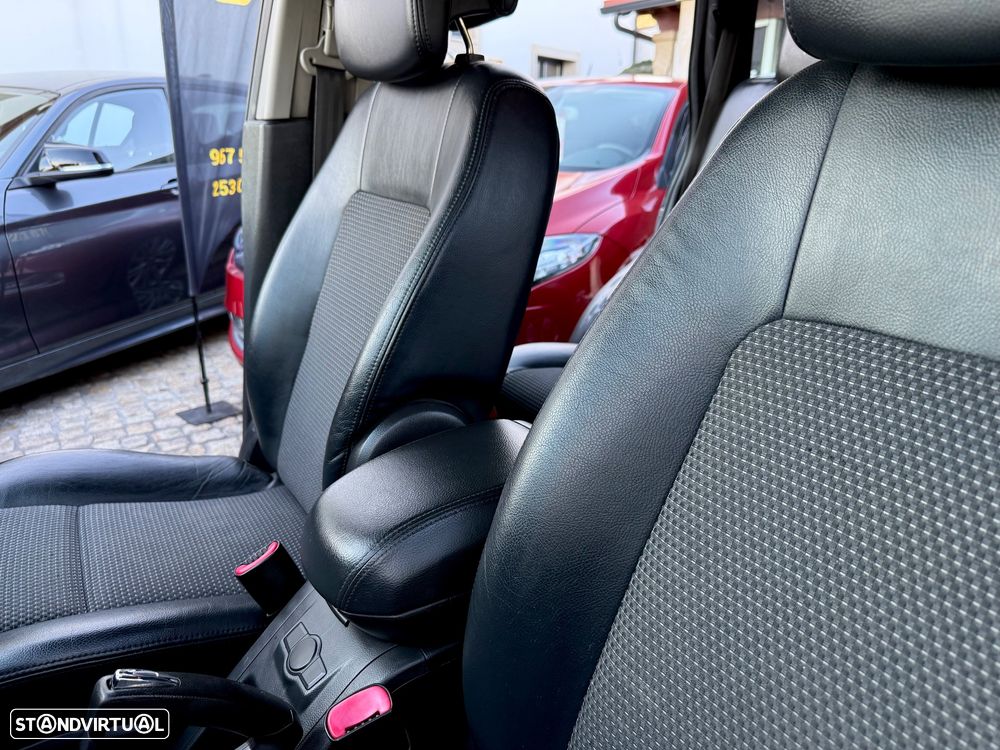 Chevrolet Captiva 2.0 VCDi Seven 7L - 40