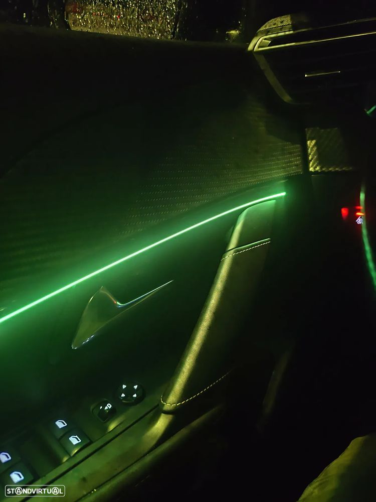 Peugeot e-208 GT - 14