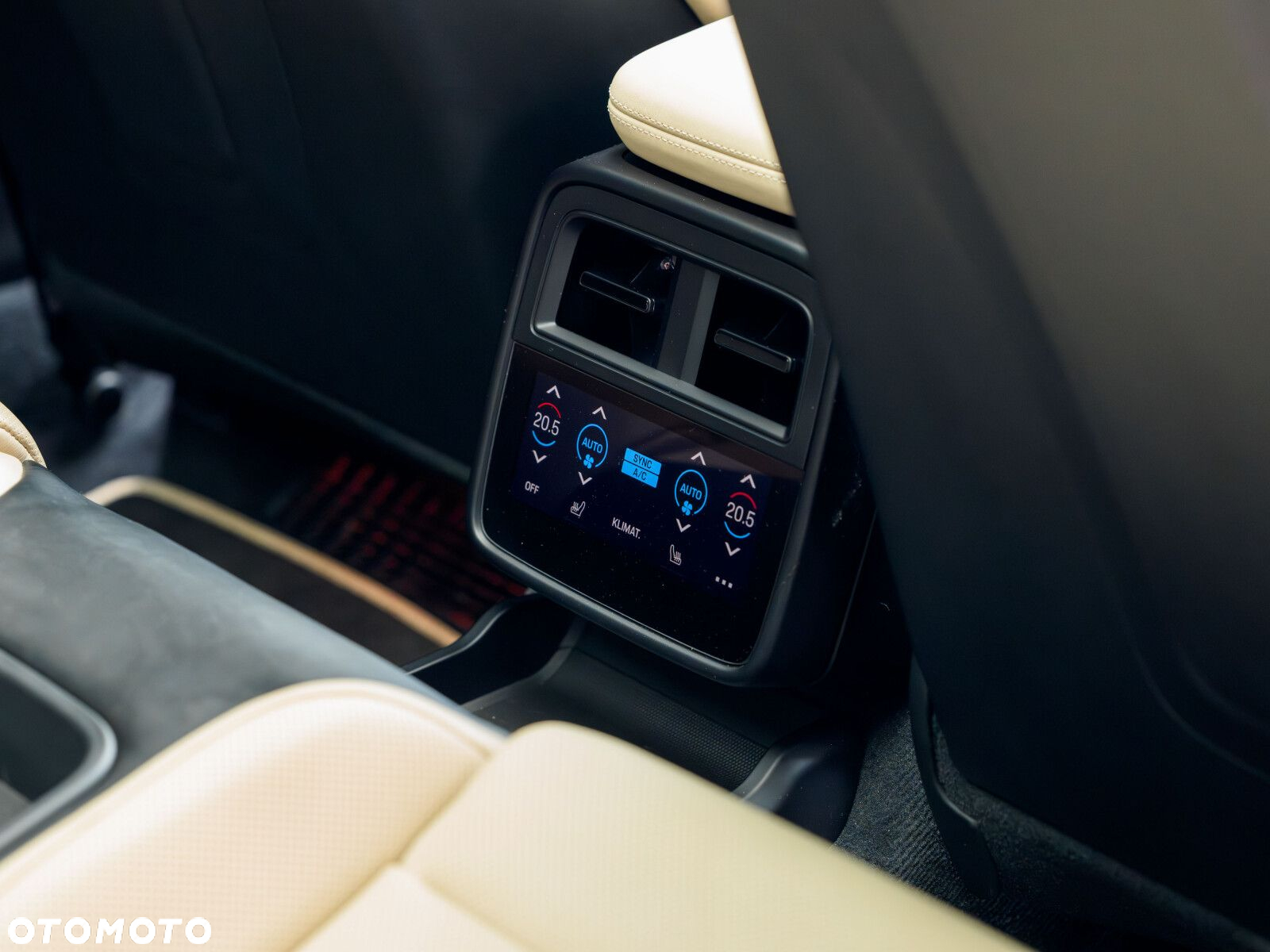Porsche Taycan Turbo S Sport Turismo - 21