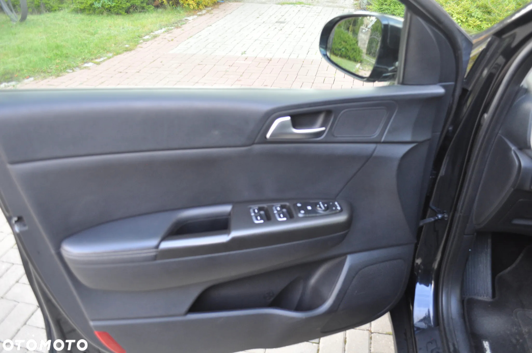 Kia Sportage 1.6 CRDI AWD Eco-Dynamics+ (48V M-H) DCT Black Edition - 24