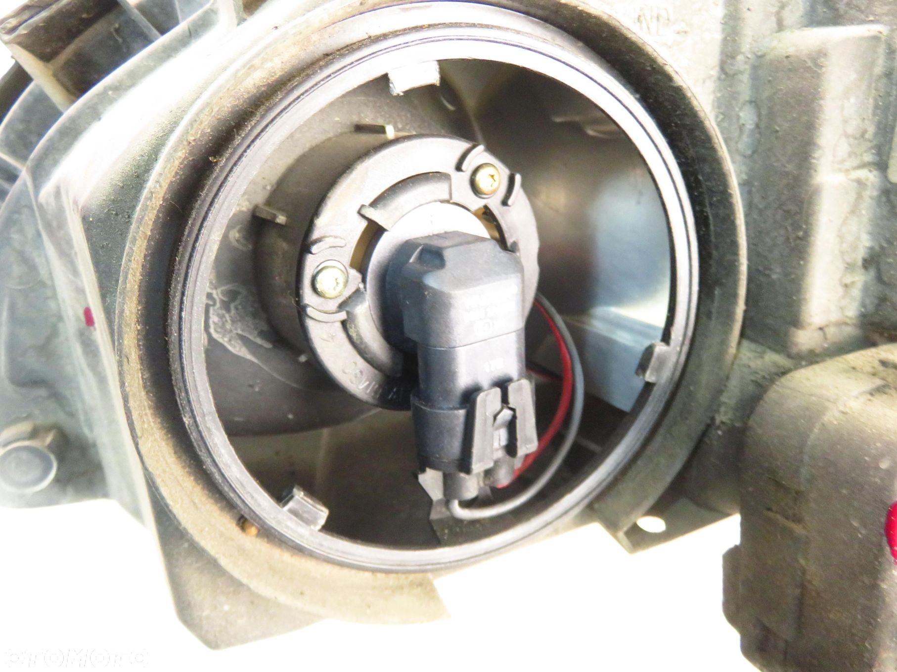 LAMPA PRAWA PRZEDNIA VOLVO S60 I (384) 8620687 - 8