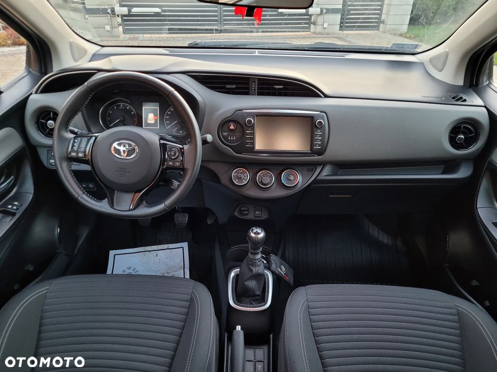 Toyota Yaris 1.5 Premium - 17