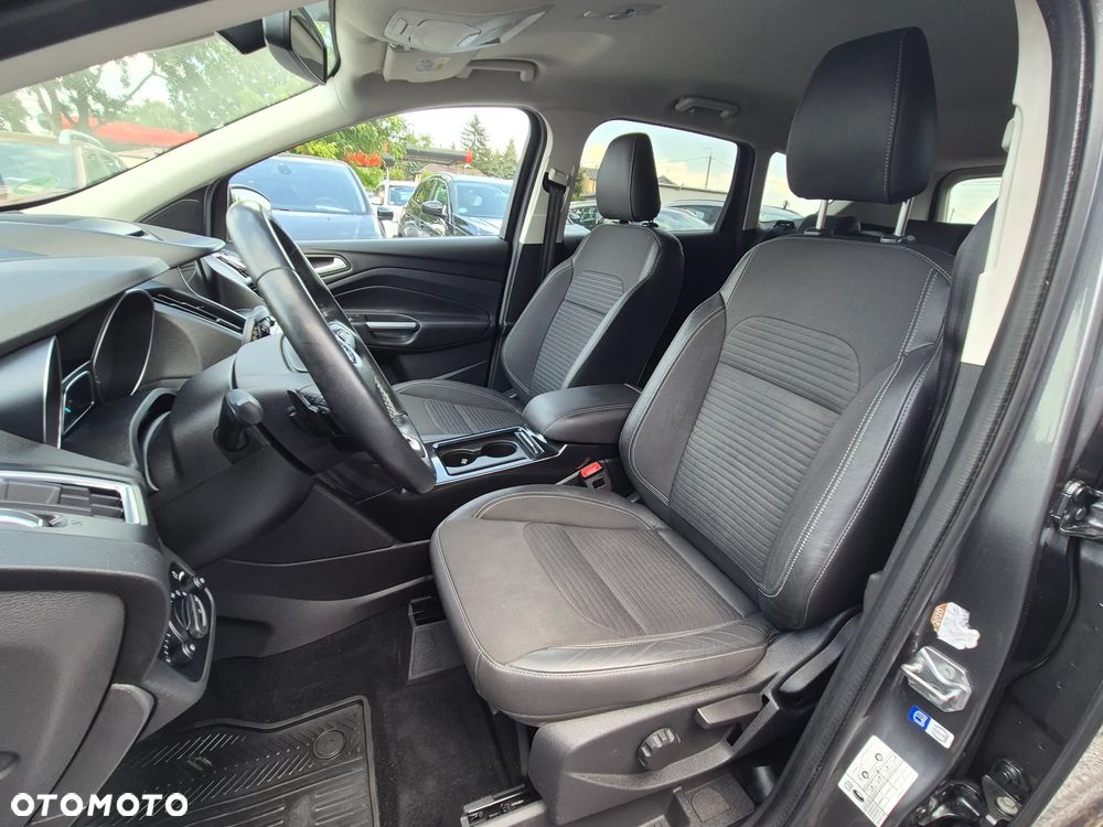 Ford Kuga 2.0 TDCi 4x4 ST-Line - 26