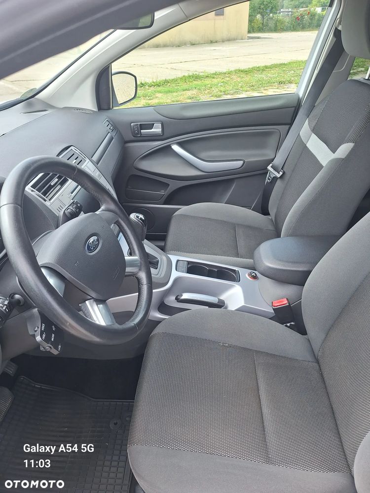 Ford Kuga 2.0 TDCi 4x4 Titanium - 16