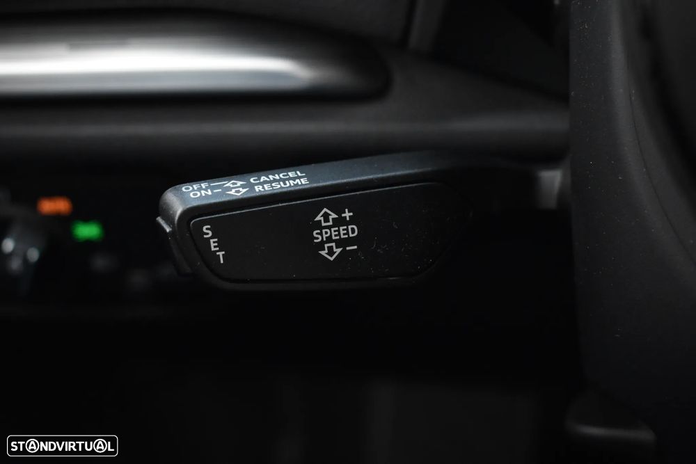 Audi A3 Cabrio 2.0 TDi S-line - 32