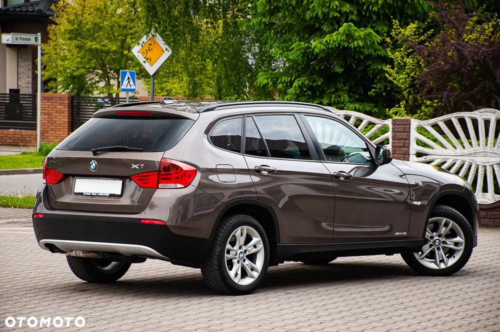 BMW X1 sDrive18i - 28