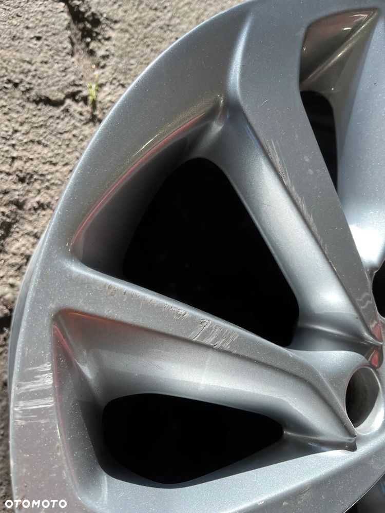 Felga Hyundai Tuscon 5x114,3 7J x 17 ET 51 52910-D7260 - 2