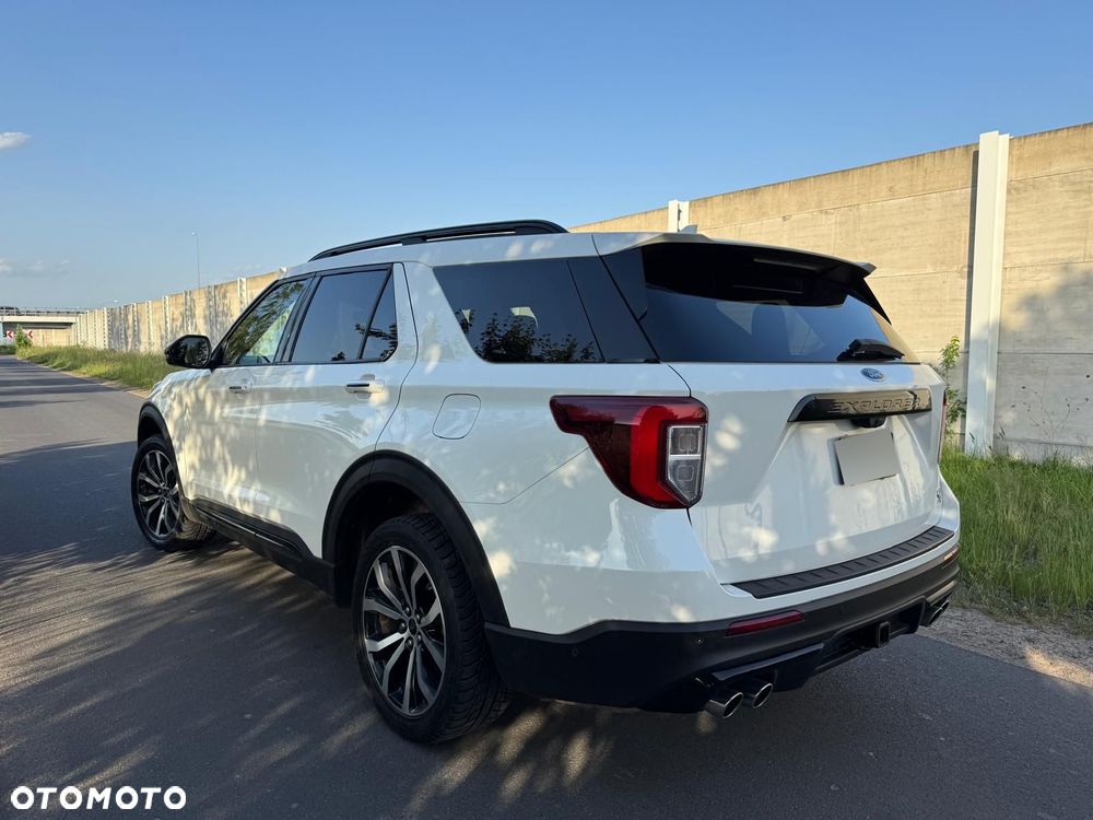 Ford Explorer - 2