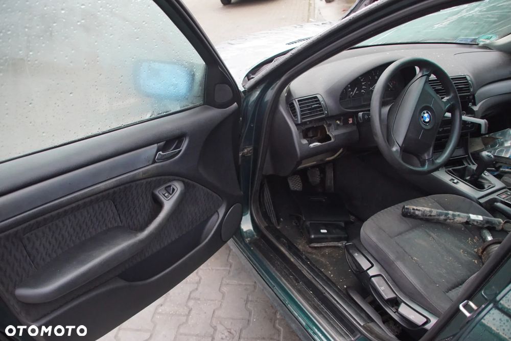 Auto na części - BMW E46 1.9 118 KM M43B19 7505600 386 1998R Silnik Skrzynia Drzwi Błotnik Klapa Zderzak Lampa Lusterko Szyba Deska Kokpit Sterownik Moduł Czujnik Licznik Kierownica Panel - 9