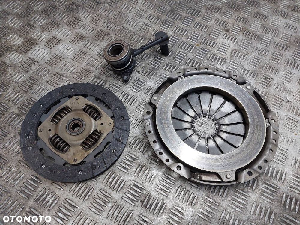 SPRZĘGŁO TARCZA + DOCISK + ŁOŻYSKO OPOROWE FORD FOCUS MK4 1.0 ECOBOOST - 7