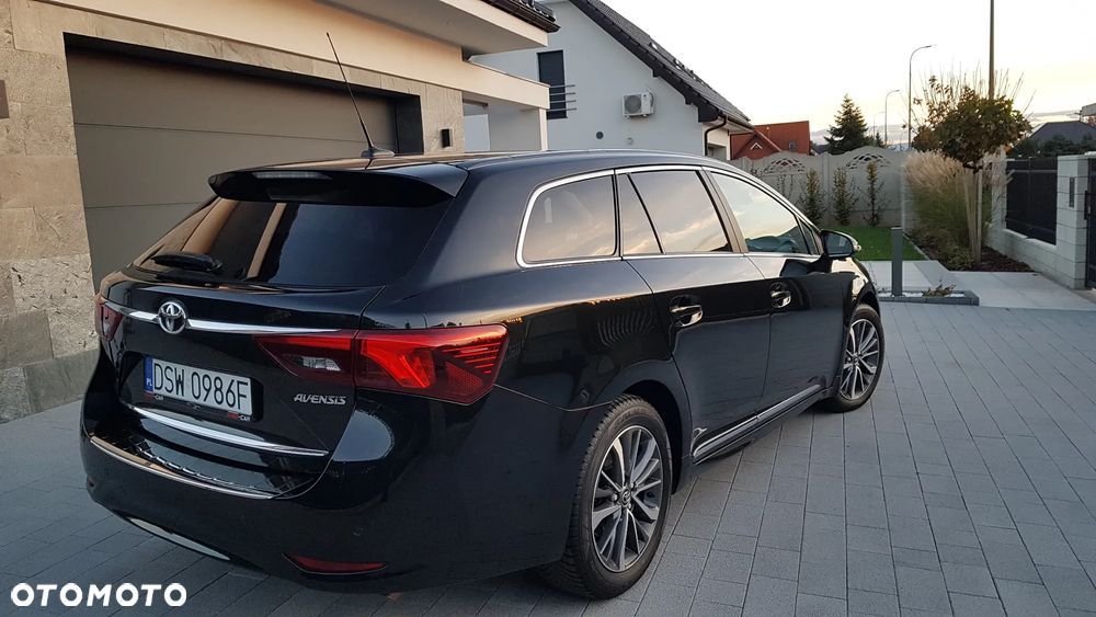 Toyota Avensis 2.0 D-4D Prestige - 36