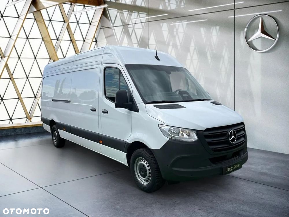 Mercedes-Benz Sprinter - 4