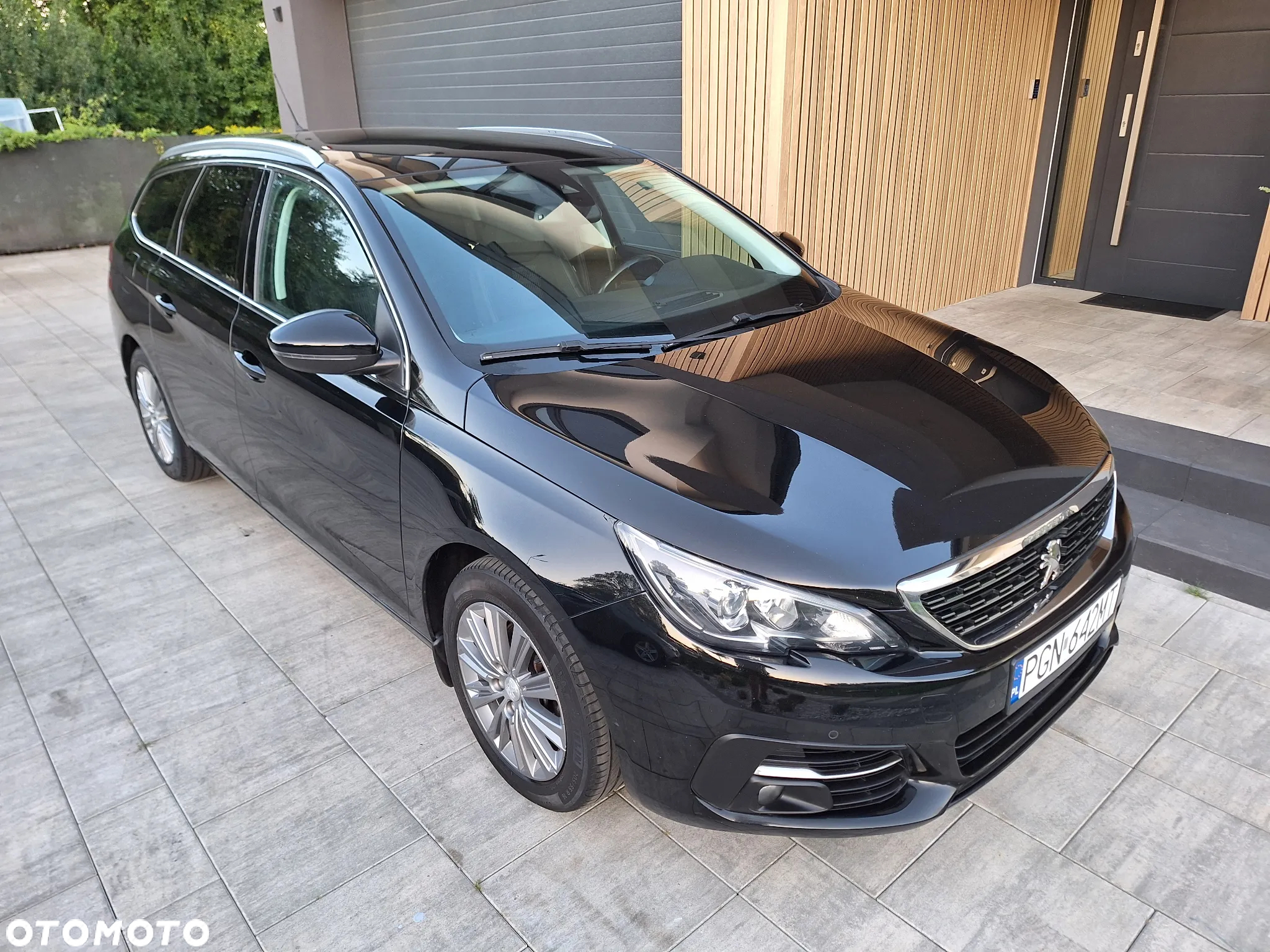 Peugeot 308 SW 1.6 BlueHDi Allure S&S - 16