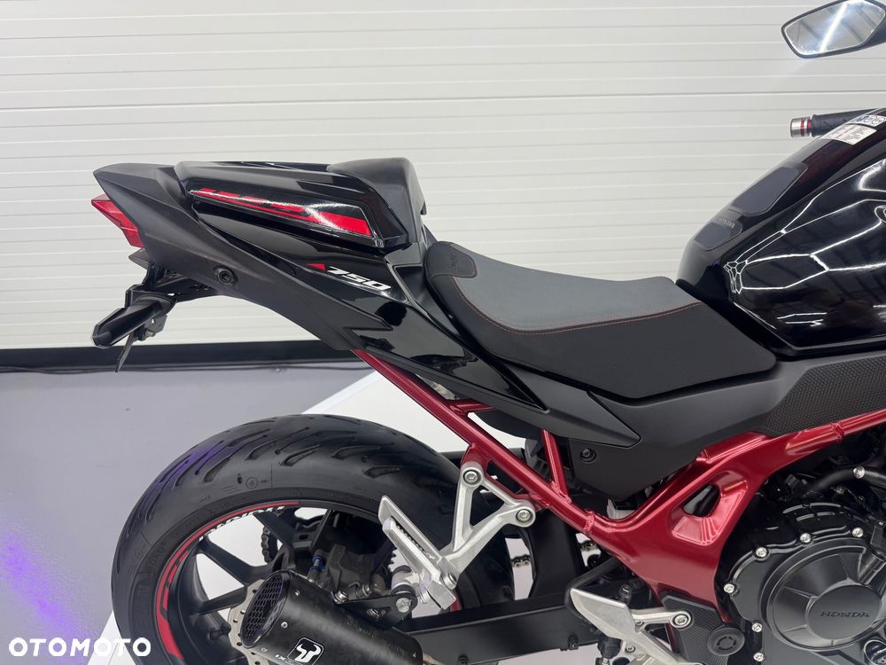 Honda Hornet - 19