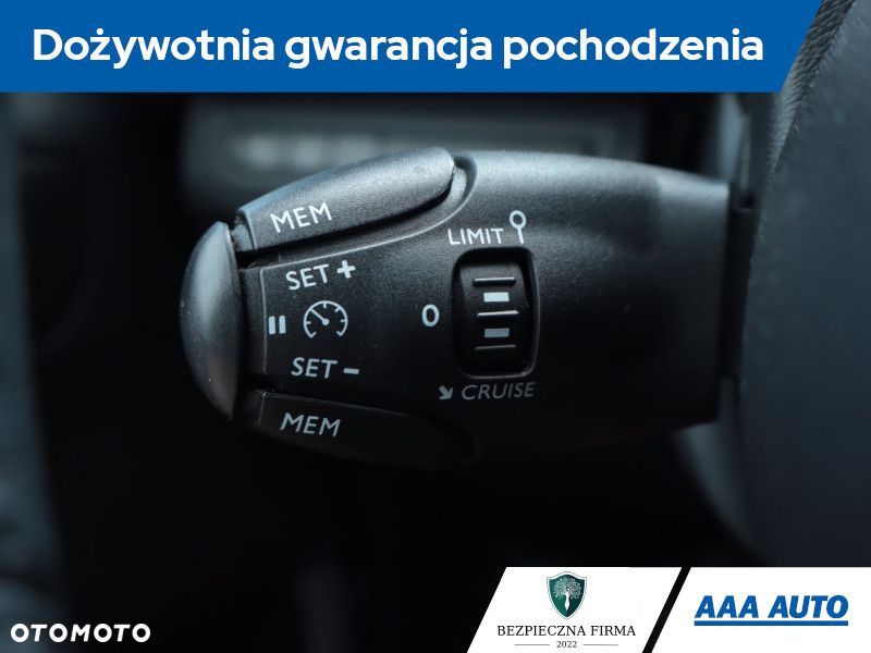 Peugeot 208 - 20