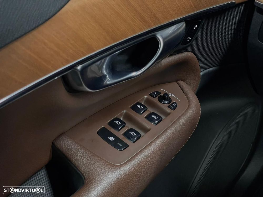 Volvo XC 90 2.0 T8 PHEV Inscription Expression AWD - 11