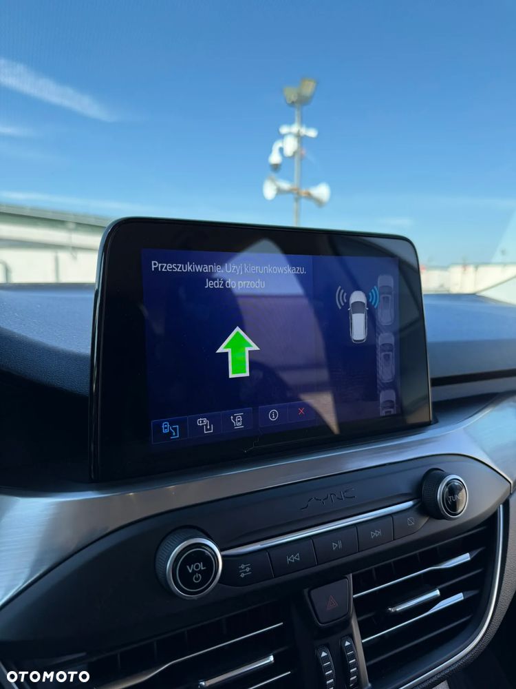 Ford Focus 1.5 EcoBoost Titanium Business - 17