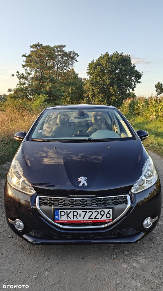 Peugeot 208 1.2 VTi Allure - 5