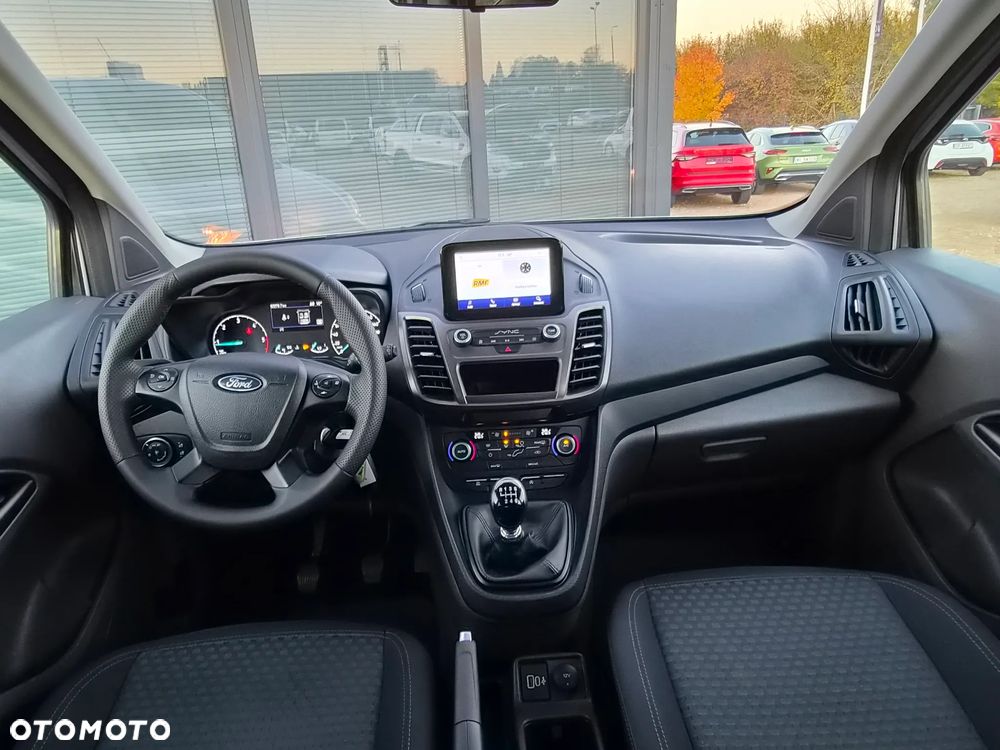 Ford Transit Connect - 24