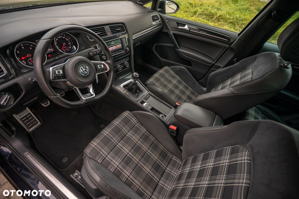 Volkswagen Golf Variant GTD (BlueMotion Technology) - 18
