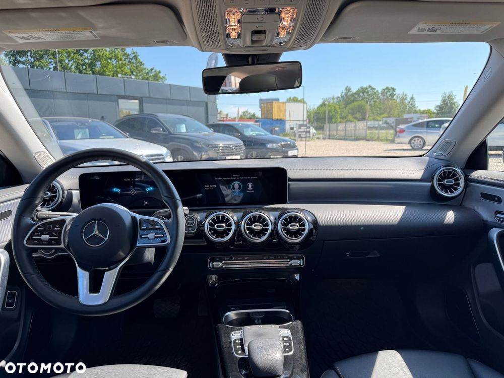 Mercedes-Benz CLA - 17