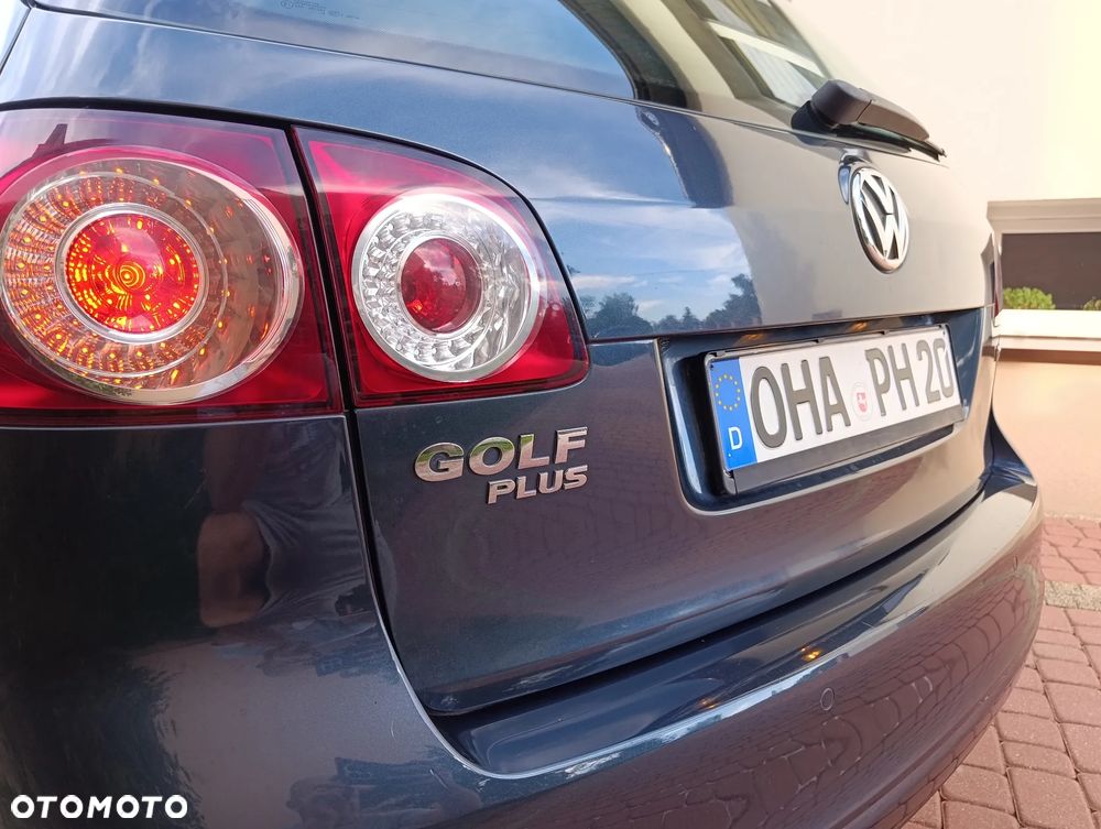 Volkswagen Golf Plus - 17
