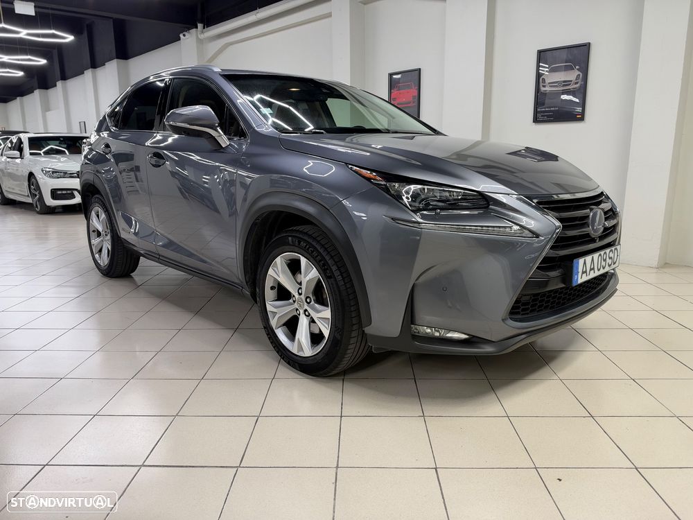 Lexus NX 300h Executive Plus - 2