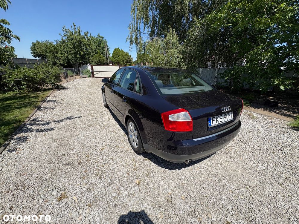 Audi A4 Limousine 1.8T - 8