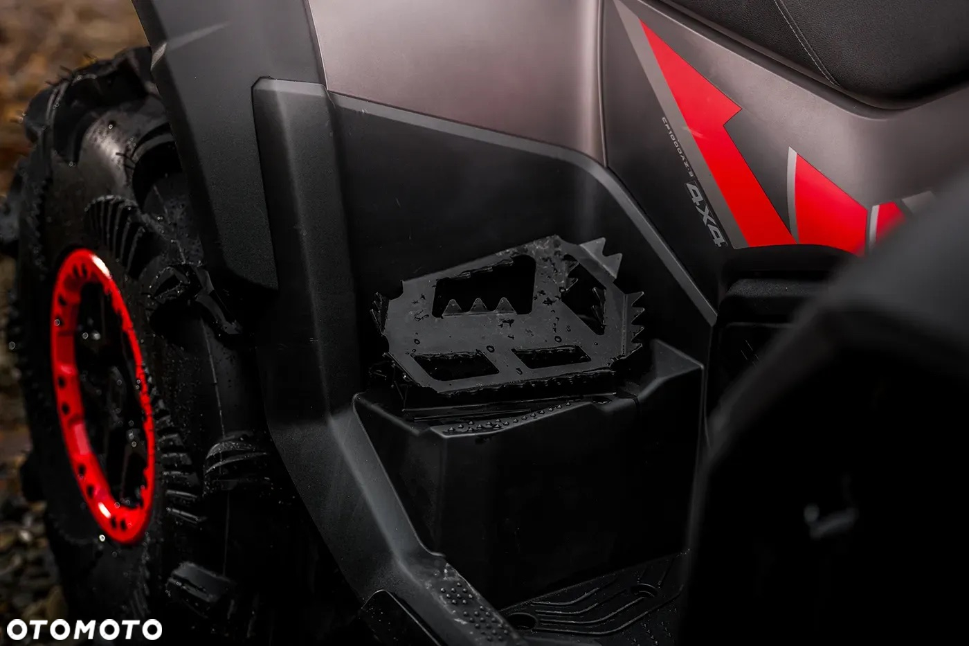 CFMoto CForce - 9