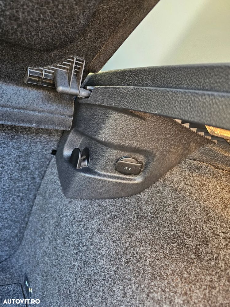 Volkswagen Golf 1.4 TSI DSG Team - 16