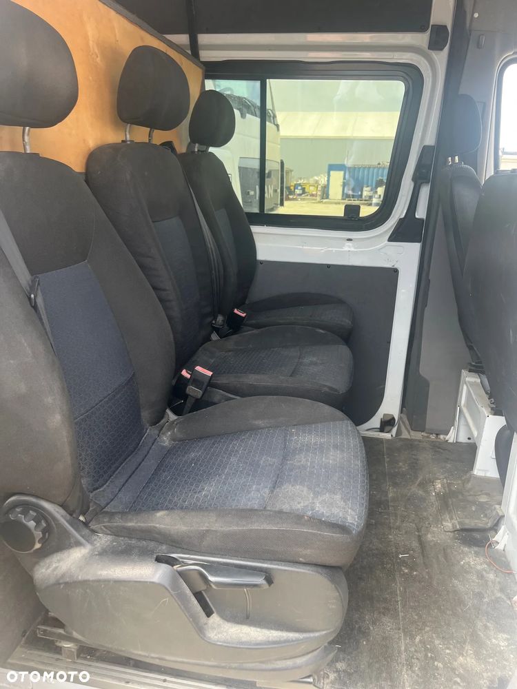 Mercedes-Benz Sprinter - 6