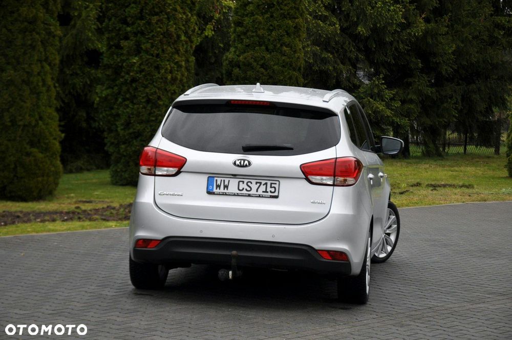 Kia Carens - 7