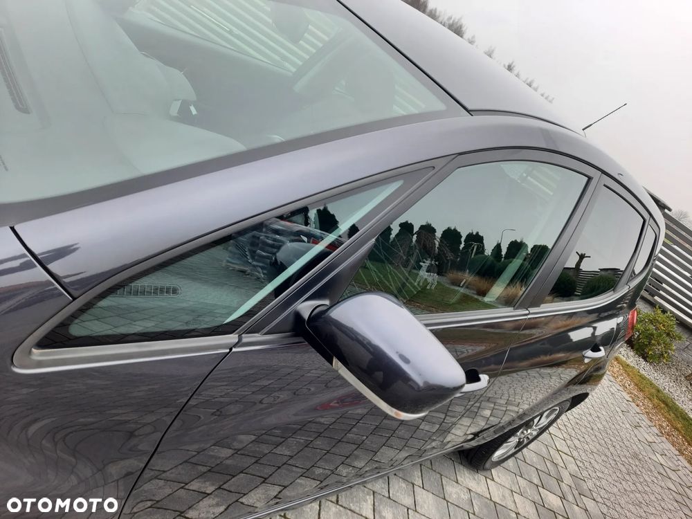 Kia Venga 1.6 CVVT Automatik Platinum Edition - 24