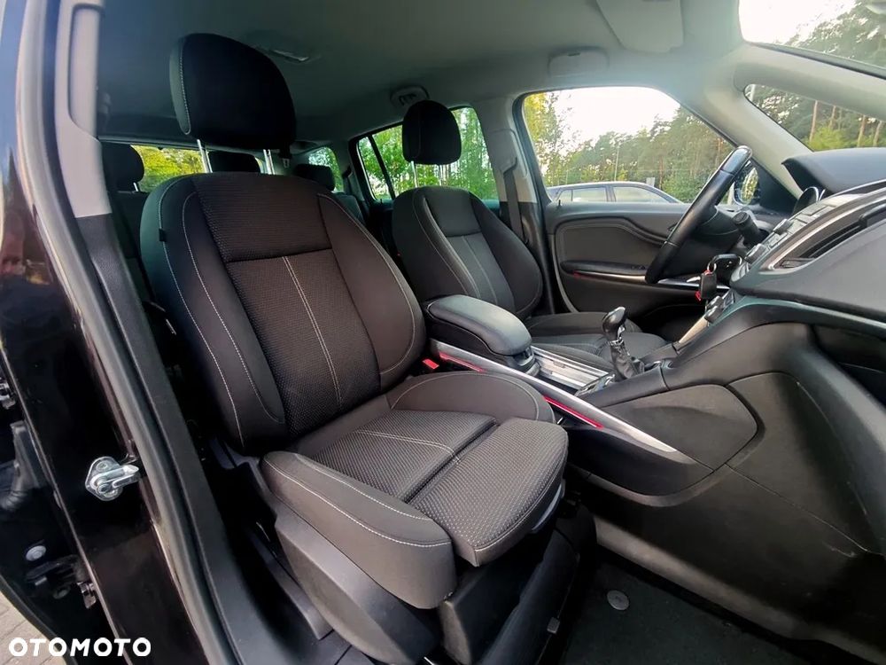 Opel Zafira Tourer 2.0 CDTI Innovation - 32